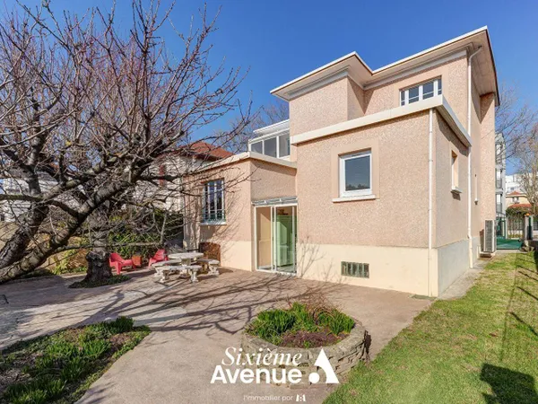 Maison 5 pièces 133 m²