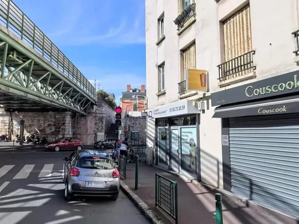 Local commercial 133 m²