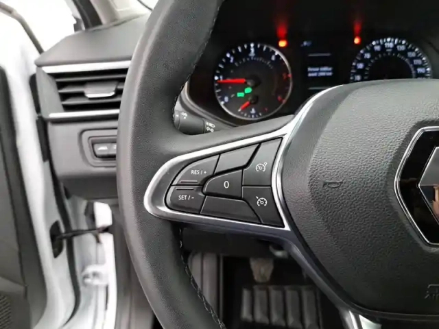 Renault Clio blue dci 100 - 21n — photo 30