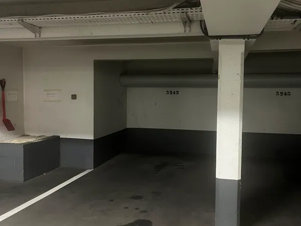 Loue parking