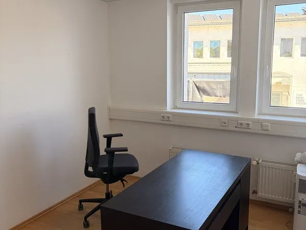 Bureau privatif 12 m² et postes de coworking à Sarrebruck (Allemagne) - tout compris