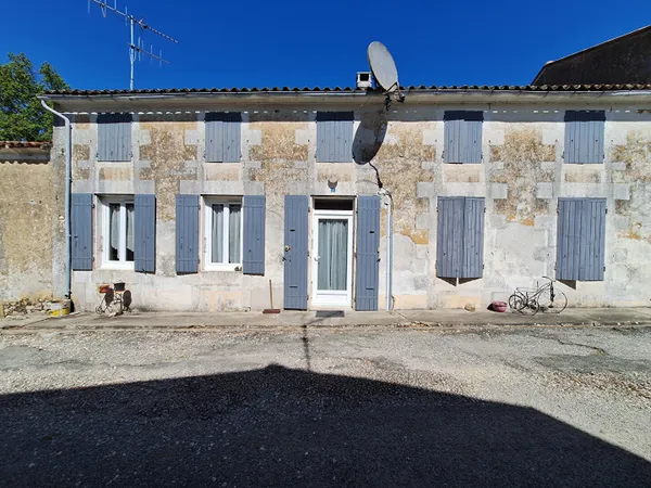 Maison 3 pièces 95 m2 + dépendances