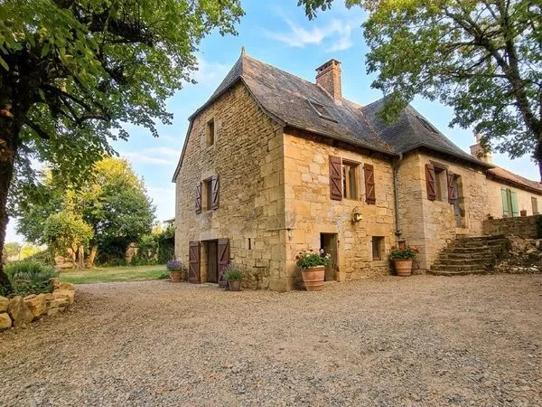 Maison entièrement rénovée a neuf