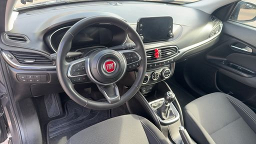 Fiat Tipo Cross 1.6 MultiJet 130 - Pack – 2021 – 81398 km – Diesel – Boîte Manuelle — photo 30