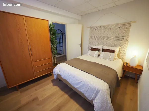 ★ Appartement meublé n°2 ★ courte / longue durée ★ WIFI ★