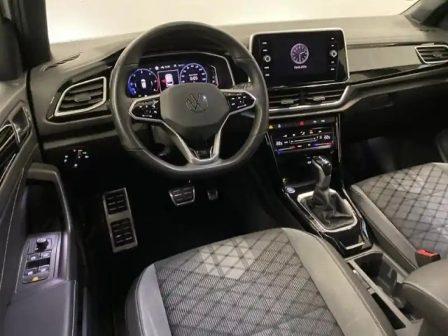 Volkswagen T-Roc 2.0 tdi 150ch r-line dsg7 — photo 11
