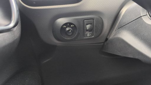 Citroen C4 Cactus 1.2 VTI 82 cv - Feel – 2017 – 138581 km – Essence – Boîte Manuelle — photo 13