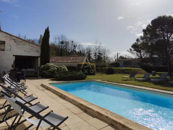 Maison 16 pièces 420 m²