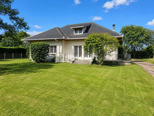 Maison de plain-pied 4 pièces 140 m²