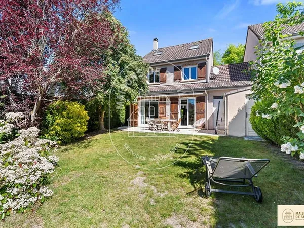 Maison 7 pièces 136 m²