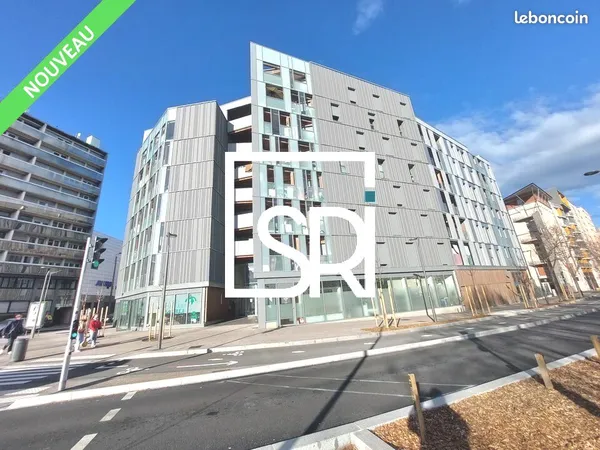 Bureaux 93 m² CLERMONT FERRAND