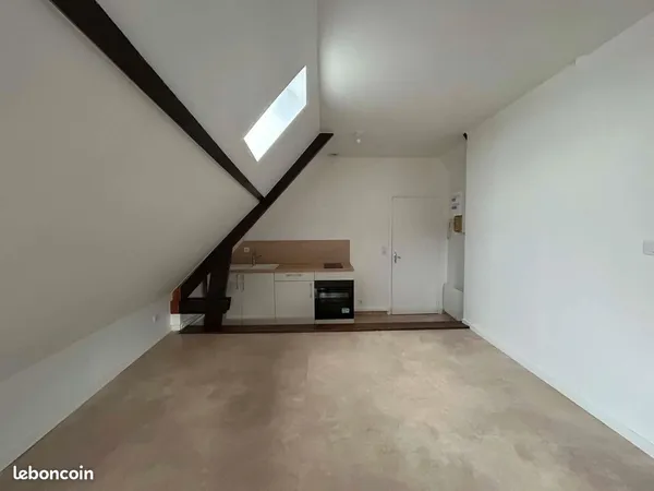 Appartement Location Clermont 1p 17m² 450€