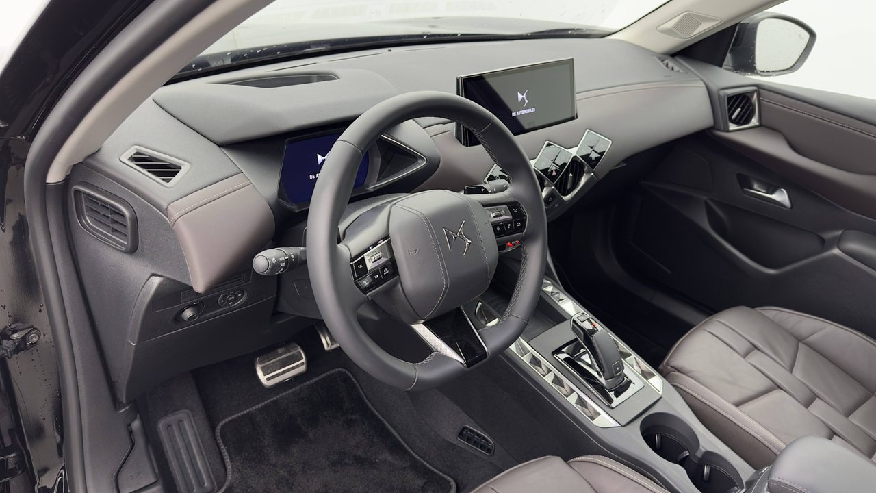 DS 3 Hybride 136 e-DCT6 — photo 11
