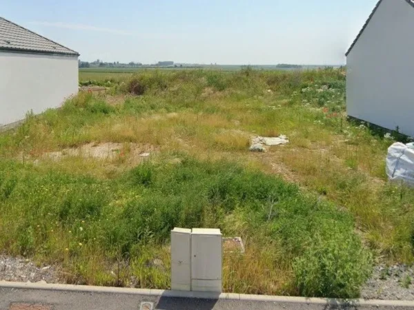 Terrain 377 m²