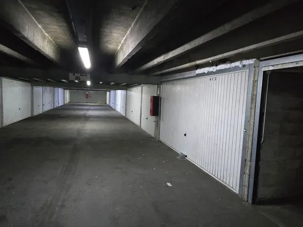Box proche gare RER Val de Fontenay