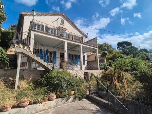 Maison 9 pièces 180 m²