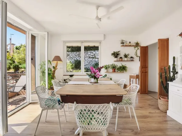Cimiez - 5/6 pièces de 120 m² avec jardin
