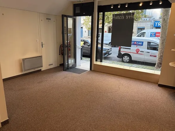 Local commercial 54 m²