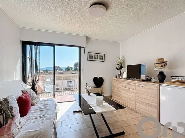 Studio 1 pièce 19 m²