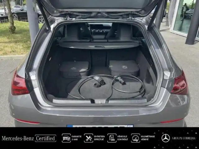 Mercedes Cla shooting brake 250 e hybrid eq 218ch amg line 8g-dct — photo 12