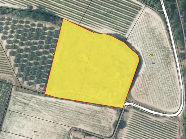 TERRAIN AGRICOLE ZONE Ah