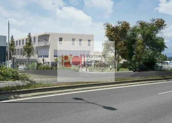 Bureaux 914 m²