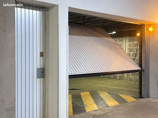 Garage 100 m2