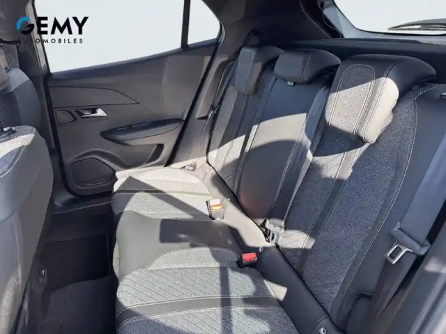 Peugeot 2008 electrique 54 kwh 156 ch — photo 10