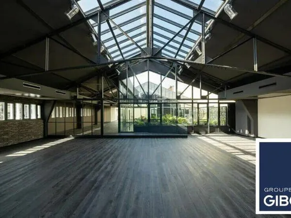 Bureaux 2242 m²