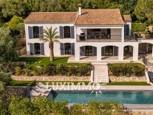 Maison 10 pièces 290 m²