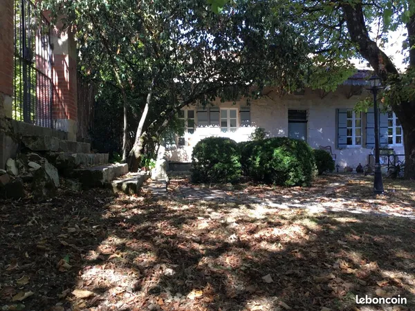 Propriété avec 3habitations donc 1gite