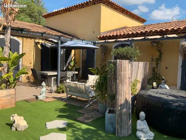 OLLIOULES- Maison 147 m- 4 chambres -Jardin 650 m- Double garage de 40 m-A 5 min du centre. 720 000-