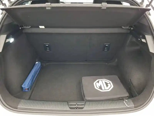 Mg Mg4 electric 51kwh - 125 kw 2wd — photo 14
