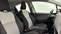 Toyota Yaris 100h France Business 5p RC18 — photo 15