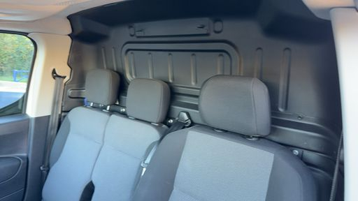 Opel Combo 1.5 CDTi 102 - Cargo Pack Clim – 2019 – 44689 km – Diesel – Boîte Manuelle — photo 46