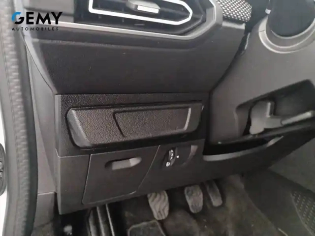 Dacia Jogger tce 110 7 places — photo 7