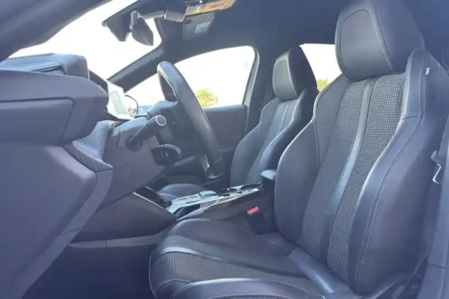 Peugeot 208 electrique 50 kwh 136ch — photo 14