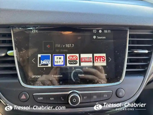 Opel Crossland 1.2 turbo 130 ch bva6 elegance business — photo 11
