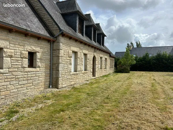 Maison en pierre avec travaux à vendre