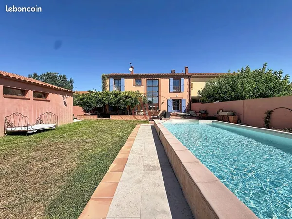 Maison 5 pièces 210 m²