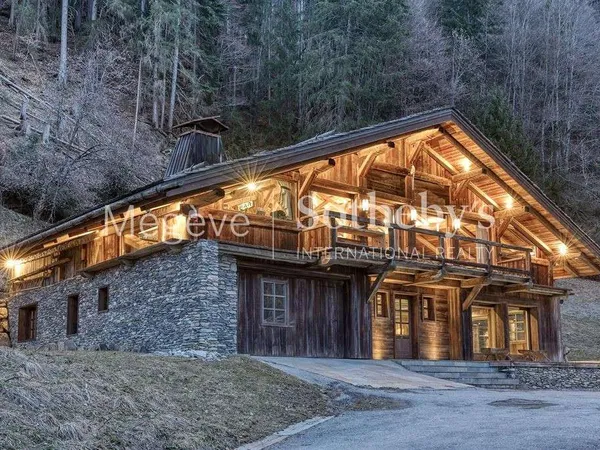 Chalet 11 pièces 600 m²