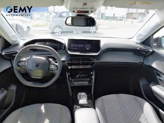 Peugeot 208 electrique 50 kwh 136ch — photo 8