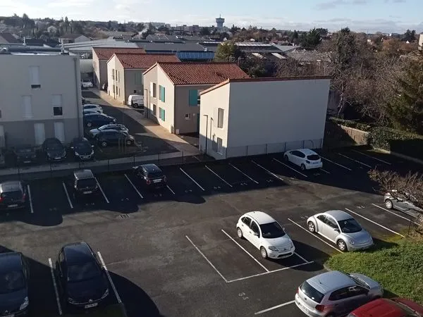 Loue place de parking