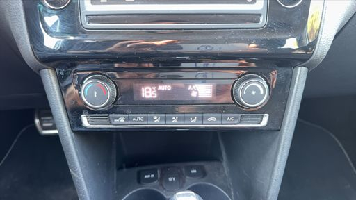 Volkswagen Polo 1.4 TDI 90 DSG7 - Match – 2017 – 122541 km – Diesel – Boîte Automatique — photo 8