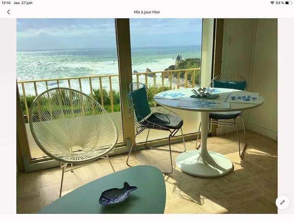 Loue À ÉTUDIANT grand studio meublé 33m² - Bail de 9 mois -Biarritz face Océan