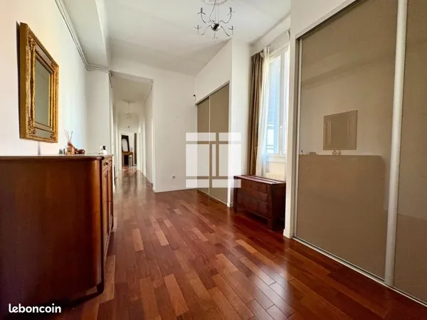 Appartement 3 pièces 94 m²