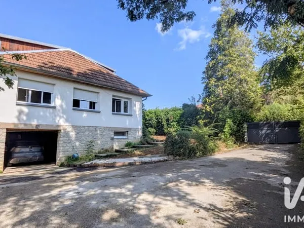 Maison 7 pièces 151 m²
