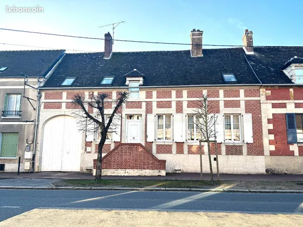 Maison 7 pièces 205 m²
