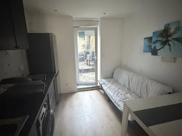 Studio avec terrasse libre de suite