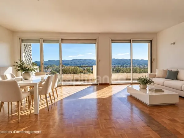 AIX-EN-PROVENCE SUD-EST-LA TORSE - APPARTEMENT DE 122 M², 4 CHAMBRES, TERRASSE ET VUE SUR LES COLLIN